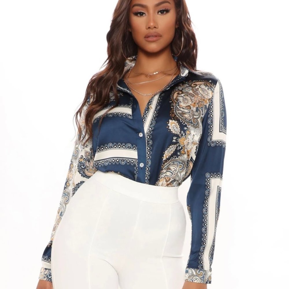 ***FASHION NOVA ***Posh And Deluxe Satin Shirt - Blue/combo. Size: M